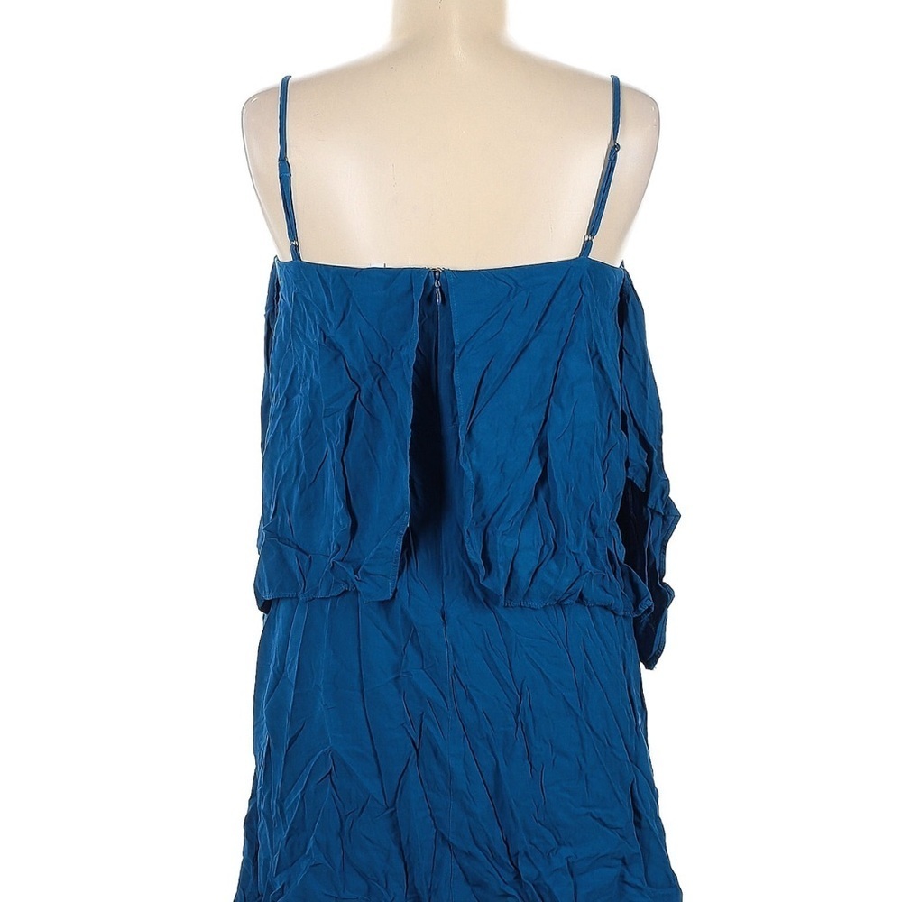Splendid Blue Dress - Picture 6 of 8